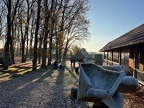 2025-11-22 Backhaus Laubharkaktion bei frostigem Sonnenwetter 005